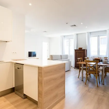 Urbe10 Atarazanas 2 Bedrooms * Malaga